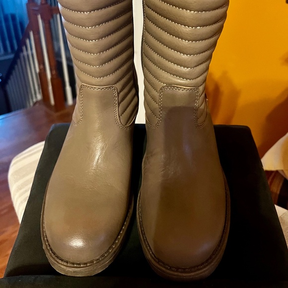 Ladies boots - Picture 2 of 7